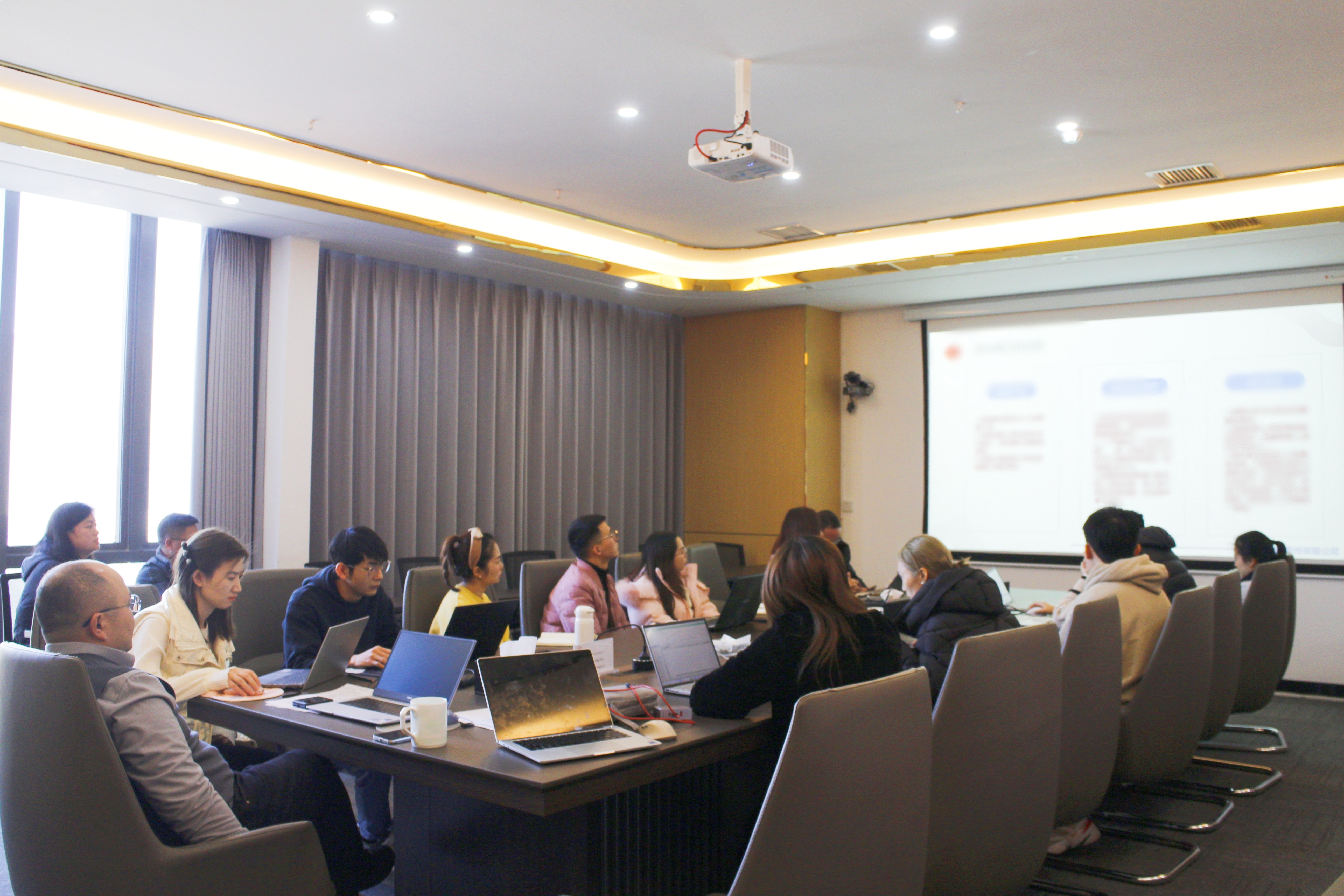 國家統計局貴州調查總隊召開2023 年(nián)工(gōng)作(zuò)總結及 2024 年(nián)工(gōng)作(zuò)計(jì)劃會議(yì)